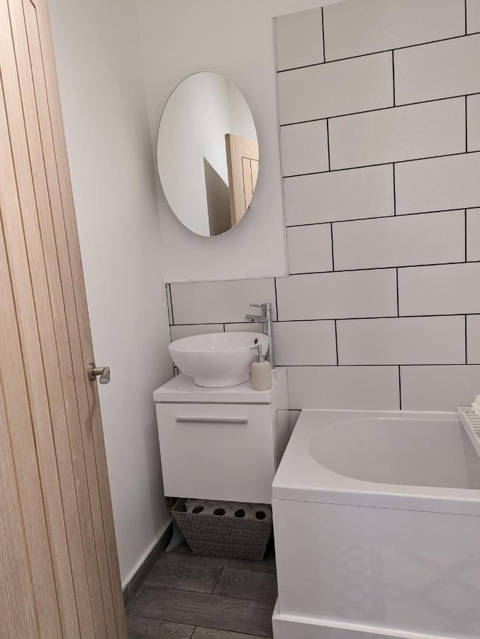 Amprenta Apartment - Gorgeous Interior Designed 1 Bedroom Home Bournemouth Luaran gambar